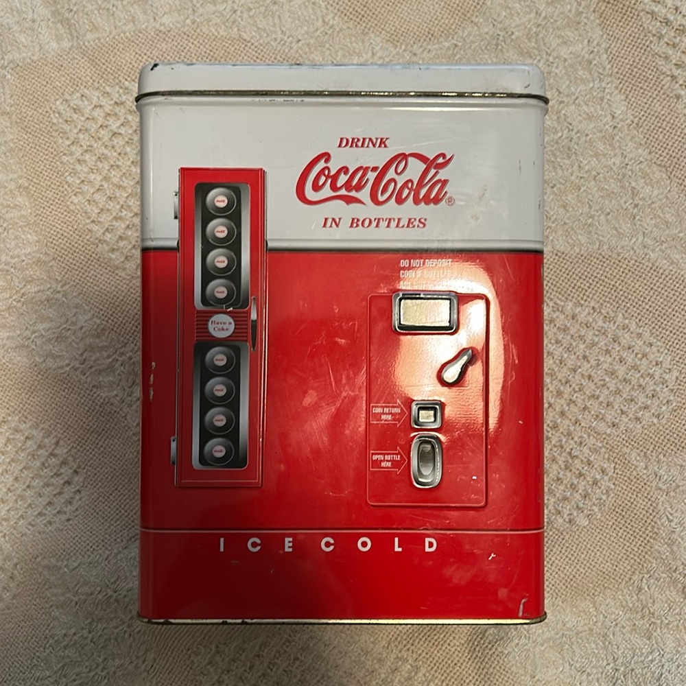 Coca-Cola Tin, 1997